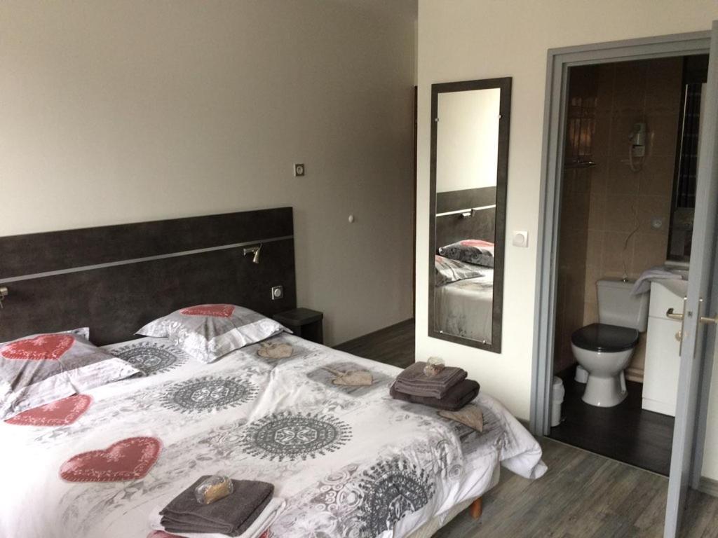 Отель L'Eterlou La Chambre Экстерьер фото